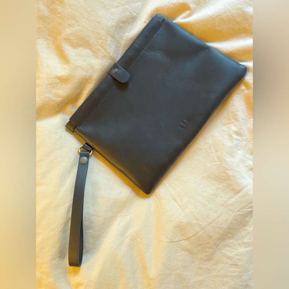 Portland Leather Black Clutch